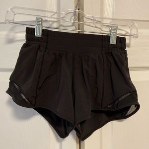 Lululemon hotty-hot athletic shorts